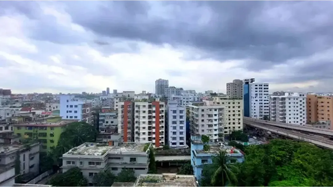 দিনে ভ্যাপসা গরম-রাতে স্বস্তি, আবহাওয়ার পরিবর্তনে বাড়ছে স্বাস্থ্যঝুঁকি