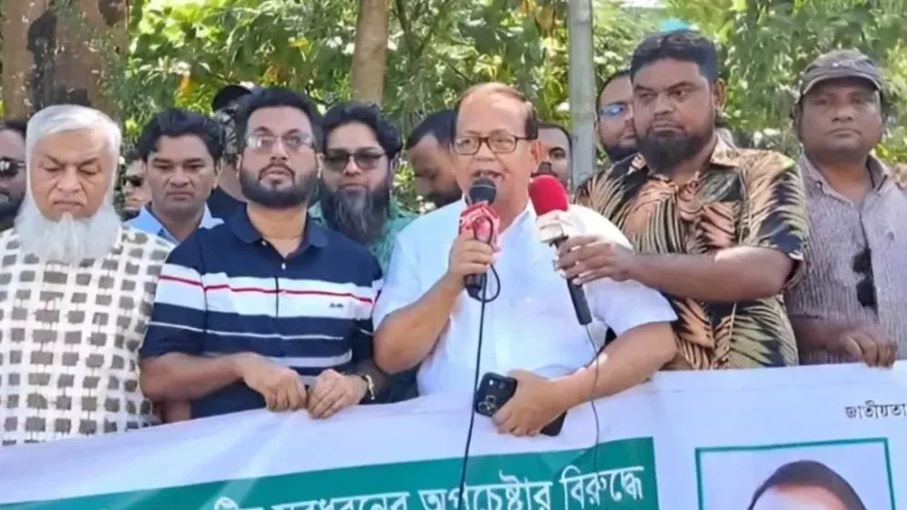 নাসীরুদ্দীন পাটওয়ারীকে দেখলেই গণধোলাইয়ের নির্দেশ বিএনপি নেতা
