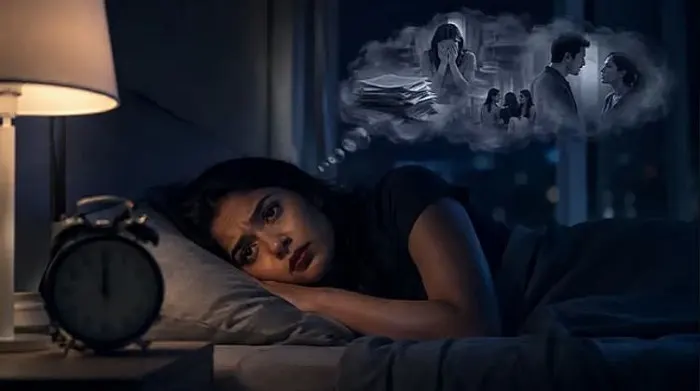 রাত হলেই মন খারাপ? যেভাবে কাটাবেন বিষণ্ণতা