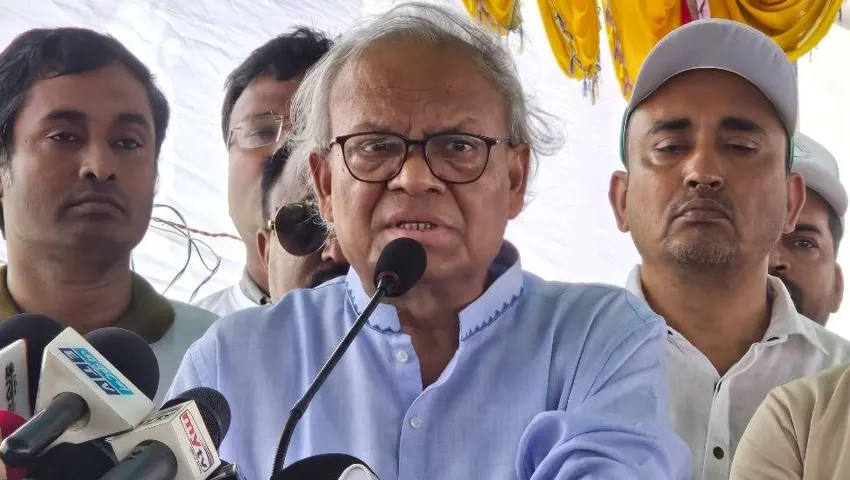 জামায়াত জাতীয় স্বার্থ নয়, দলীয় স্বার্থে রাজনীতি করে: রিজভী