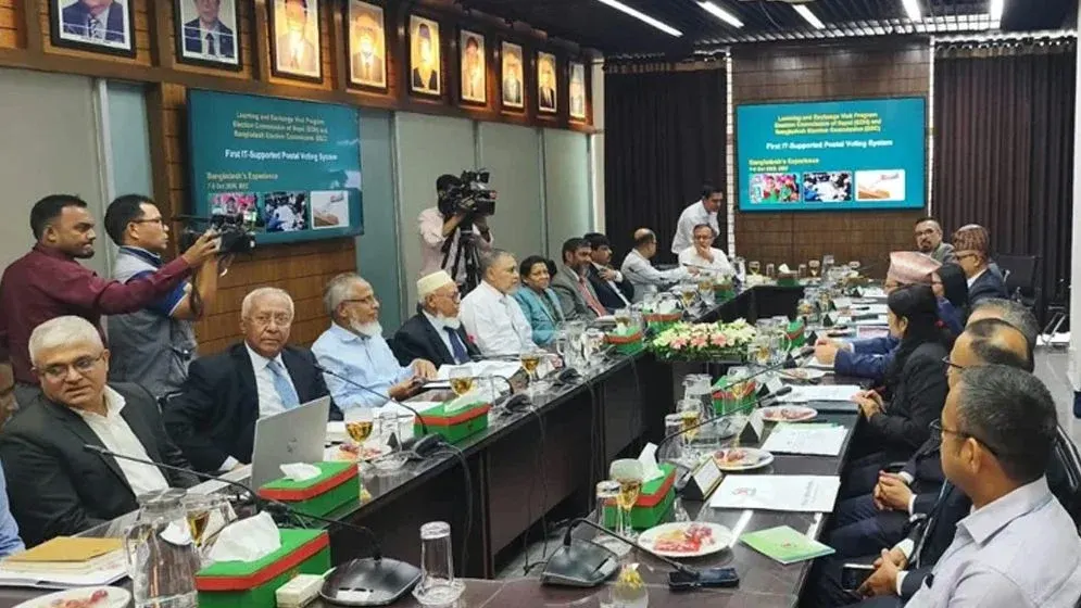 ইসির সঙ্গে বৈঠকে নেপালের নির্বাচন কমিশনের প্রতিনিধিদল