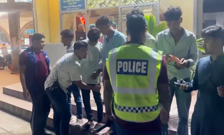 কুমিল্লায় রাতভর পুলিশের অভিযান, আটক কিশোর গ্যাংয়ের ৩৬৩ সদস্য