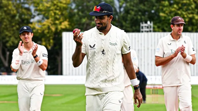 হাসানের পর এবার কাউন্টি লিগে ফাইফার খালেদের