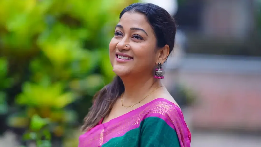 শোবিজে কাজের পরিবেশ ও ব্যক্তিত্ব নিয়ে দীপা খন্দকারের ভাবনা