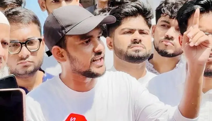রাড্ডা ক্লিনিক দখল করতে দেওয়া হবে না: আসিফ মাহমুদ