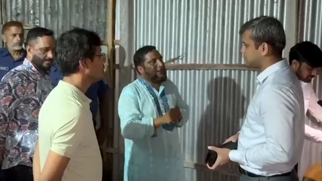 সিরাজগঞ্জে অবৈধ সার মজুদকালে জামায়াতের নায়েবে আমীর আটক ও জরিমানা