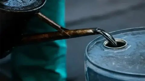 ফার্নেস অয়েলের দাম লিটারে বাড়ল ১২ টাকা