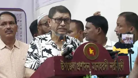 বেহেশতের টিকিট বিক্রিকারীরা ফ্যাসিস্টদের সঙ্গে হাত মিলিয়েছে: স্বাস্থ্যমন্ত্রী