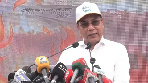 বিমানবন্দরে যাত্রীসেবা নিয়ে অপতথ্য ছড়ানো হচ্ছে: বিমানমন্ত্রী