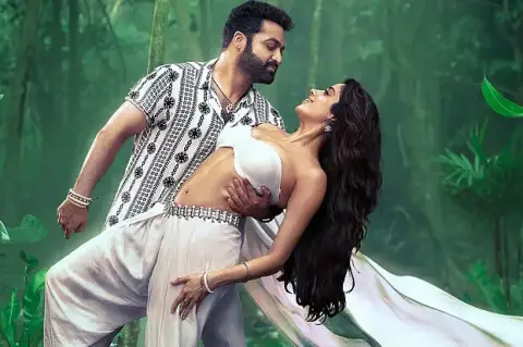 এআই ব্যবহার করে জাহ্নবীর অশালীন ভিডিও তৈরি, সমালোচনার ঝড়