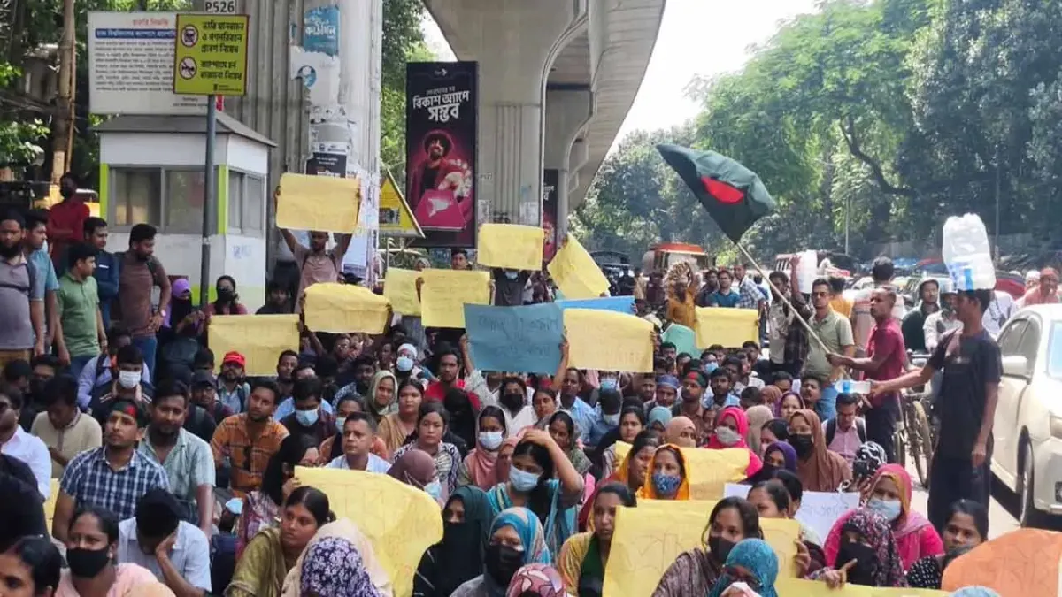 প্রাথমিকের শিক্ষক নিয়োগে বঞ্চিতরা শাহবাগে, পালন করছেন কর্মসূচি