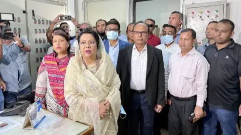 দেশে পর্যাপ্ত খাদ্য মজুত, রমজানে সরবরাহ সংকটের আশঙ্কা নেই: খাদ্যমন্ত্রী