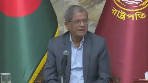 ব্যাংকিং খাতে জনগণের আস্থা ফেরানোর আহ্বান রাষ্ট্রপতির