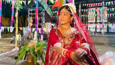 বিয়ের আসরে প্রভা, নজর কাড়লেন সাজেও