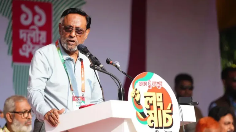 আমরা সরকার বা দেশের বিরুদ্ধে নই, দুর্নীতিমুক্ত দেশ চাই’: গাজীপুরের পথসভায় অলি আহমেদ