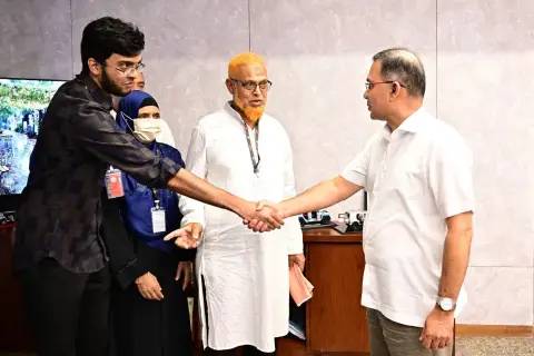 আবরার ফাহাদের পরিবারের সঙ্গে সাক্ষাৎ করলেন প্রধানমন্ত্রী