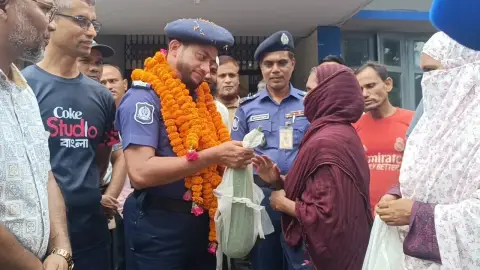 হাঁস-মুরগি লাউ নিয়ে প্রিয় ওকে ব্যাতিক্রম ভাবে বিদায় জানালেন