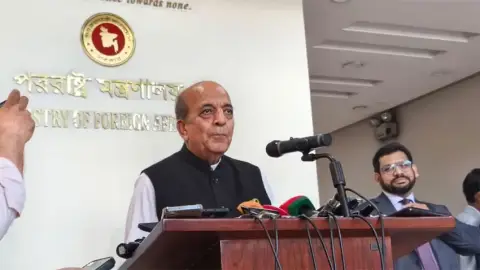 প্রধানমন্ত্রীর ভারত সফর নিয়ে শিগগিরই আলোচনা হবে: দীনেশ ত্রিবেদী
