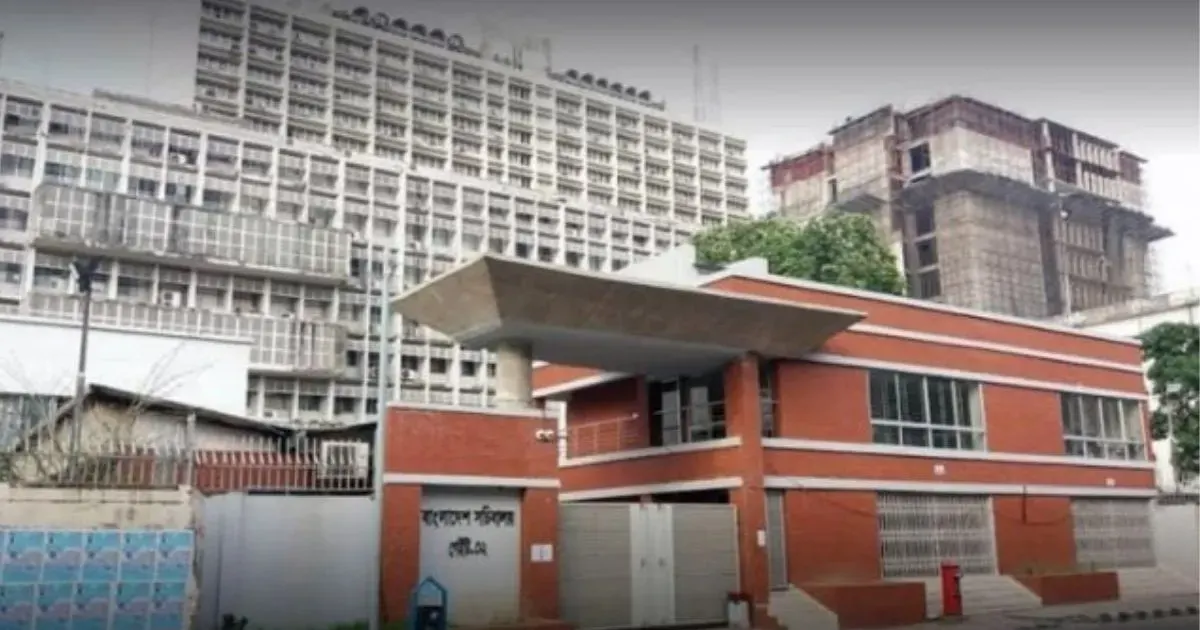 অনুমতিপত্র ছাড়া সচিবালয়ে দর্শনার্থী প্রবেশ নিষিদ্ধ