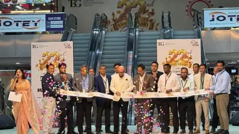 উৎসবমুখর আয়োজনে বসুন্ধরা সিটির ২২তম প্রতিষ্ঠাবার্ষিকী