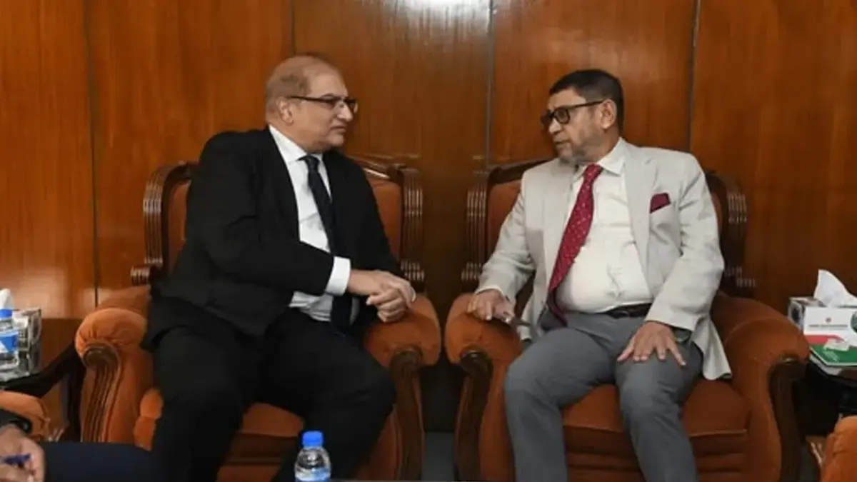 স্বাস্থ্যমন্ত্রীর সঙ্গে পাকিস্তানের হাইকমিশনারের বৈঠক