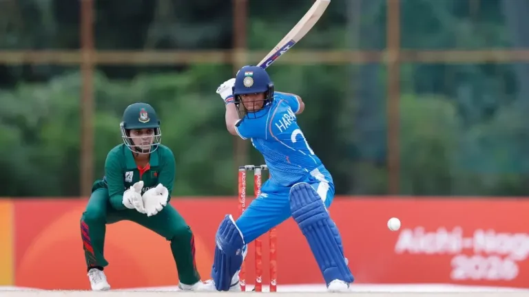 শেফালির বিধ্বংসী সেঞ্চুরিতে বাংলাদেশকে উড়িয়ে এশিয়ান গেমসের ফাইনালে ভারত