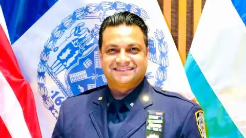 নিউ ইয়র্ক পুলিশে পদোন্নতি পেয়ে লেফটেন্যান্ট হলেন বাংলাদেশি হুমায়ুন কবির