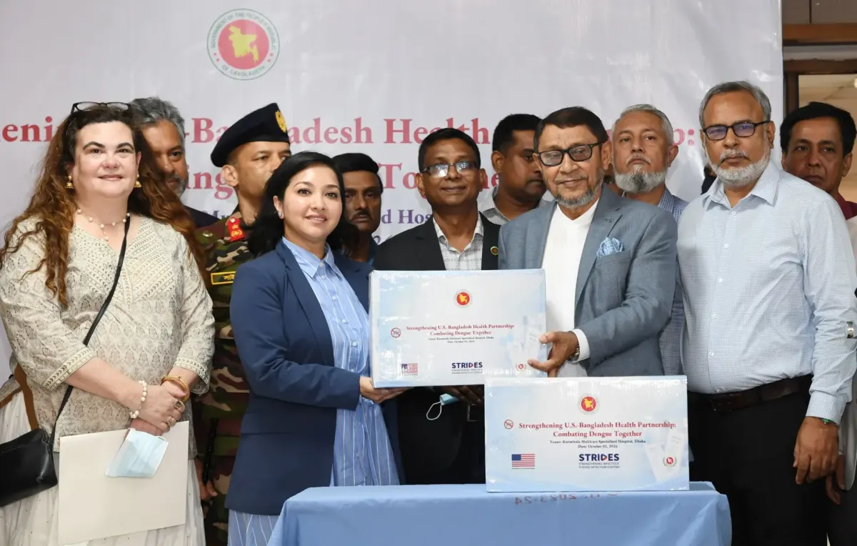 ডেঙ্গু মোকাবিলায় বাংলাদেশকে ৫ লাখ টেস্ট কিট দিল যুক্তরাষ্ট্র