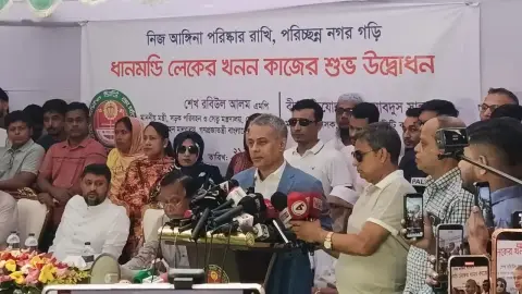 আধুনিকায়নে নতুন রূপ পাচ্ছে ধানমন্ডি লেক