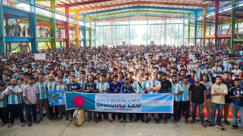 ভোর থেকেই মেসির শেষ ম্যাচ দেখতে ড্যাফোডিলে শিক্ষার্থীদের ঢল
